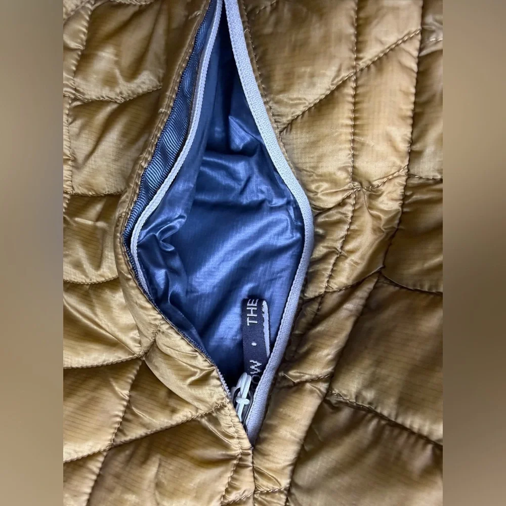 Mens Medium ALTERED North Face TNF Coat